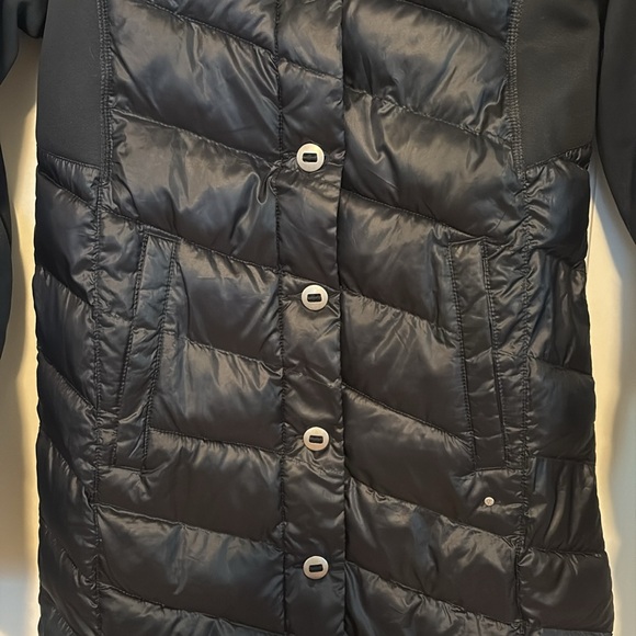 Spyder women’s puffer jacket. Size S/P - Picture 5 of 6